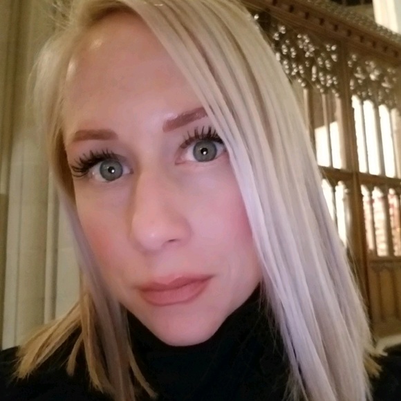 Meet your Posher, Brandy - Picture 2 of 2